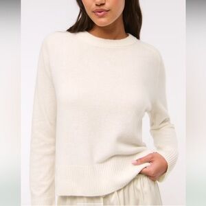 A&F Madeline Cashmere Crew Sweater size S